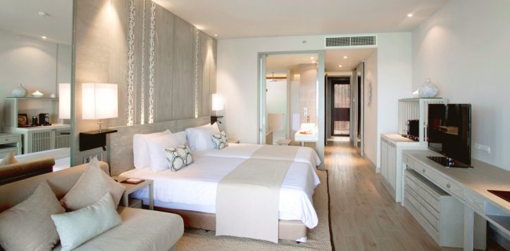 room-deluxe-room-01-deluxe-room31