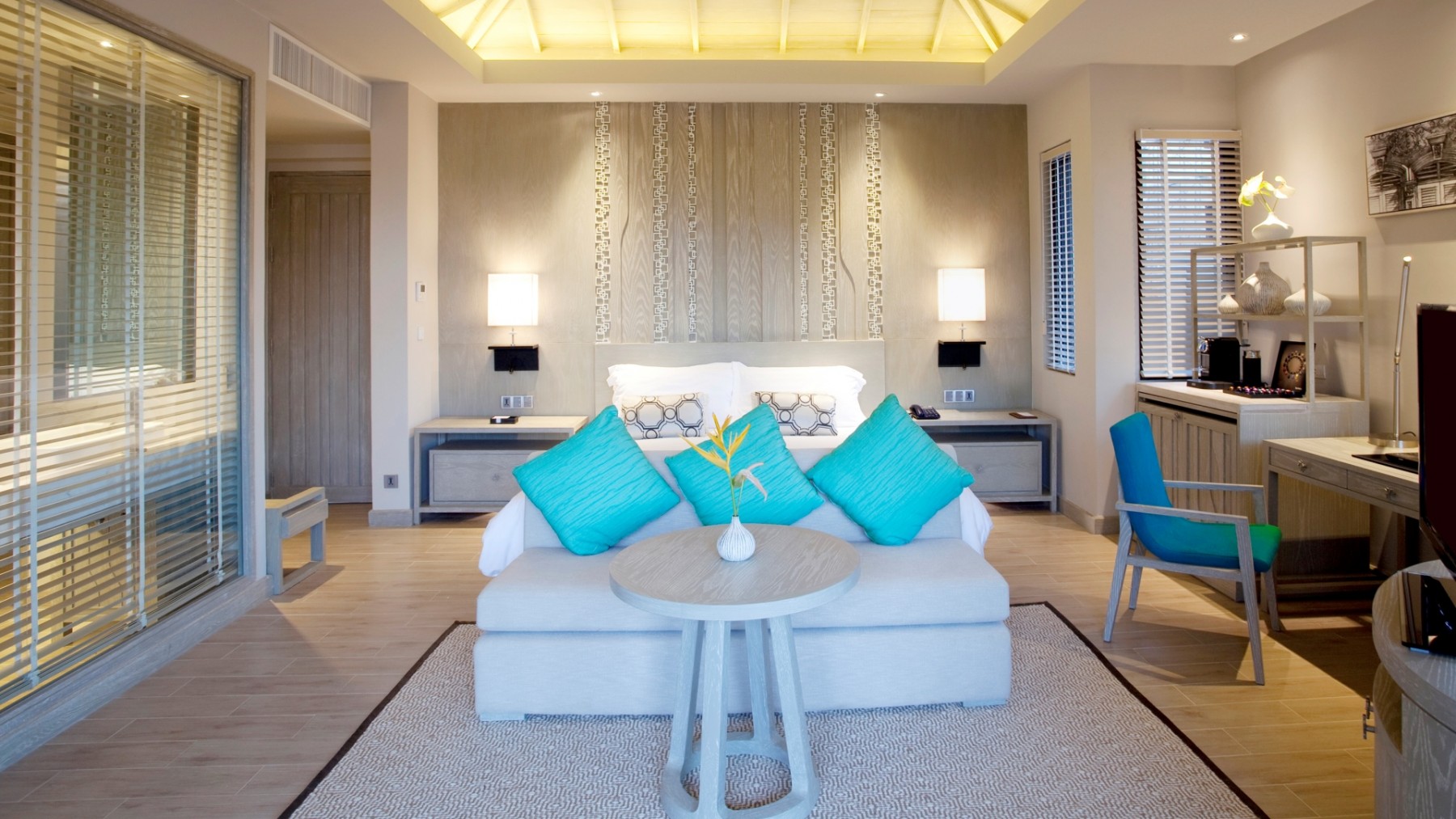 room-grand-deluxe-02-grand-deluxe-room-2