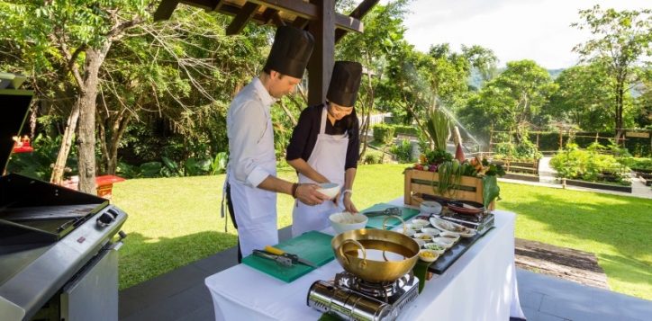 thai-cooking-class-in-phuket-2-2
