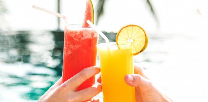 pool-bar-happy-hour-2