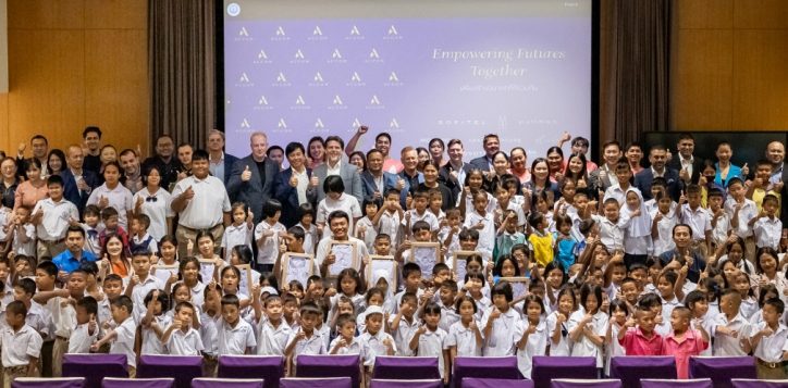 accor_heartbreak_hill_mini-marathon_2024_handover-1-2