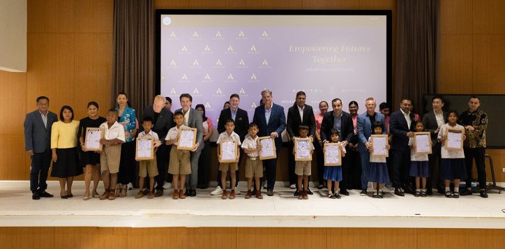 accor_heartbreak_hill_mini-marathon_2024_handover-6-2