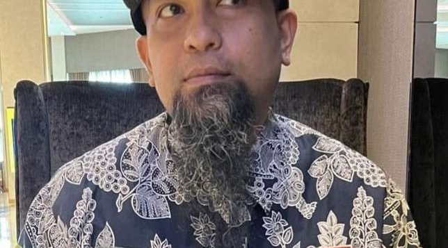 pullman-exhibition-artworks_compressed-pdf_page_13_image_0001-2